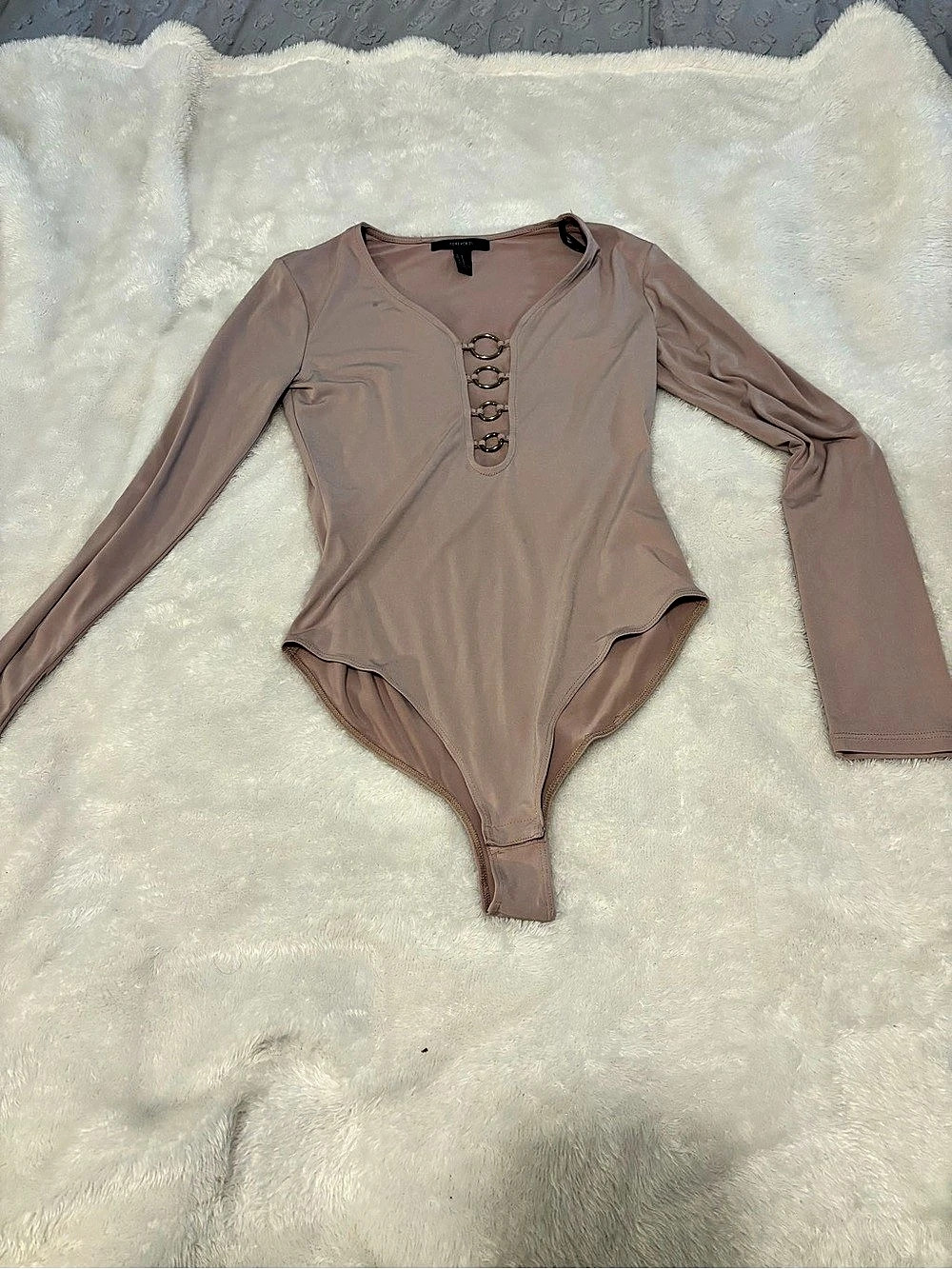 Forever 21 Gold Ring Bodysuit in Pink Size Medium Like New